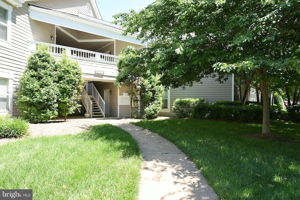 14320 Climbing Rose Way unit 102, Centreville, VA 20121 - photo 1