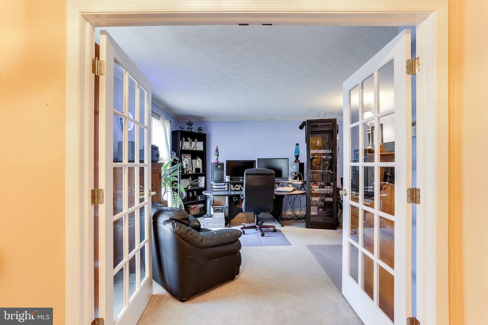 8293 Hammond Branch Way, Laurel, MD 20723 - photo 1