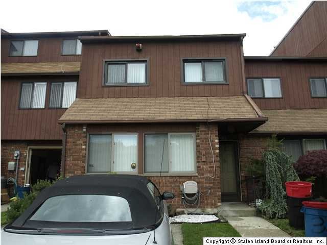 36 Stonegate Dr, Staten Island, NY 10304 - photo 1