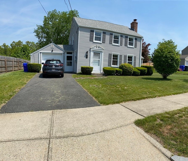 18 Kipling St, Springfield, MA 01118 - photo 1