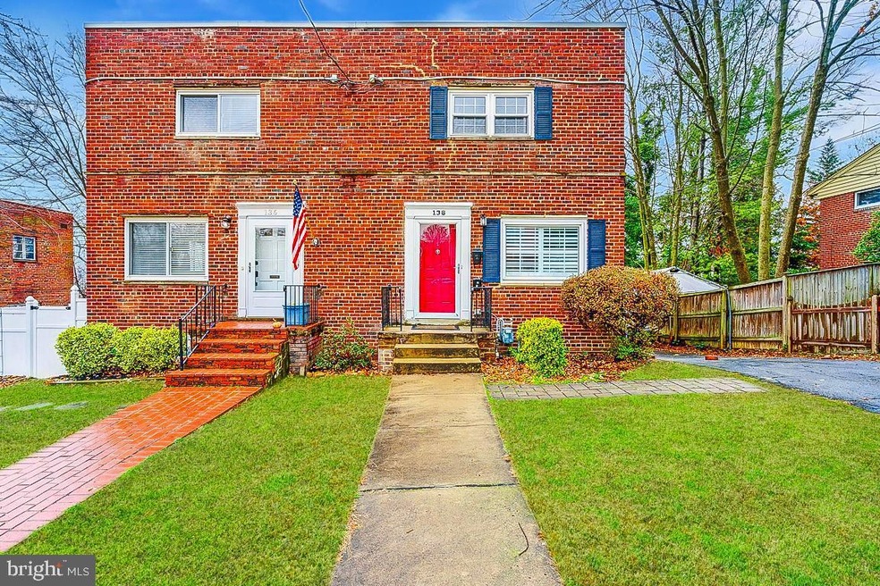 138 Cambridge Rd unit A, Alexandria, VA 22314 - photo 1