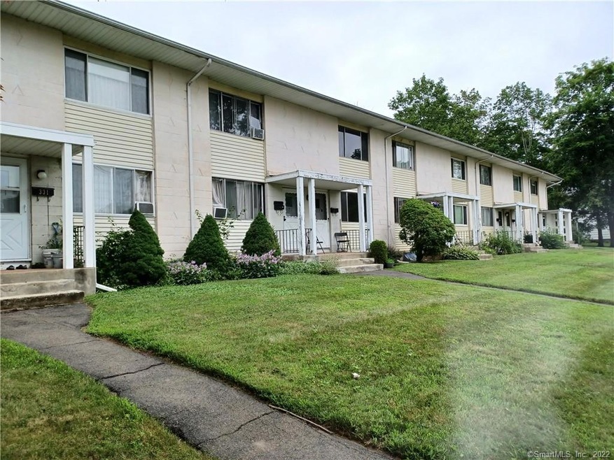 327 S Elm St unit 327, Wallingford, CT 06492 - photo 1