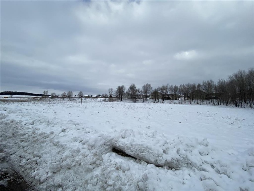 831 Oregon Center Dr, Oregon, WI 53575 - photo 1