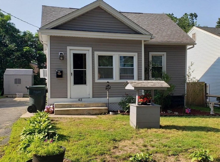 43 Agnes St, Springfield, MA 01118 - photo 1