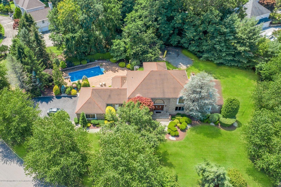 2 Carla Ct, Holmdel, NJ 07733 - photo 1