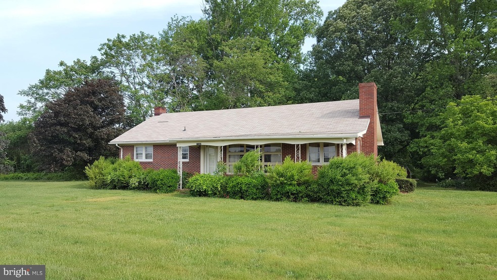 17069 Kings Hwy, King George, VA 22485 - photo 1