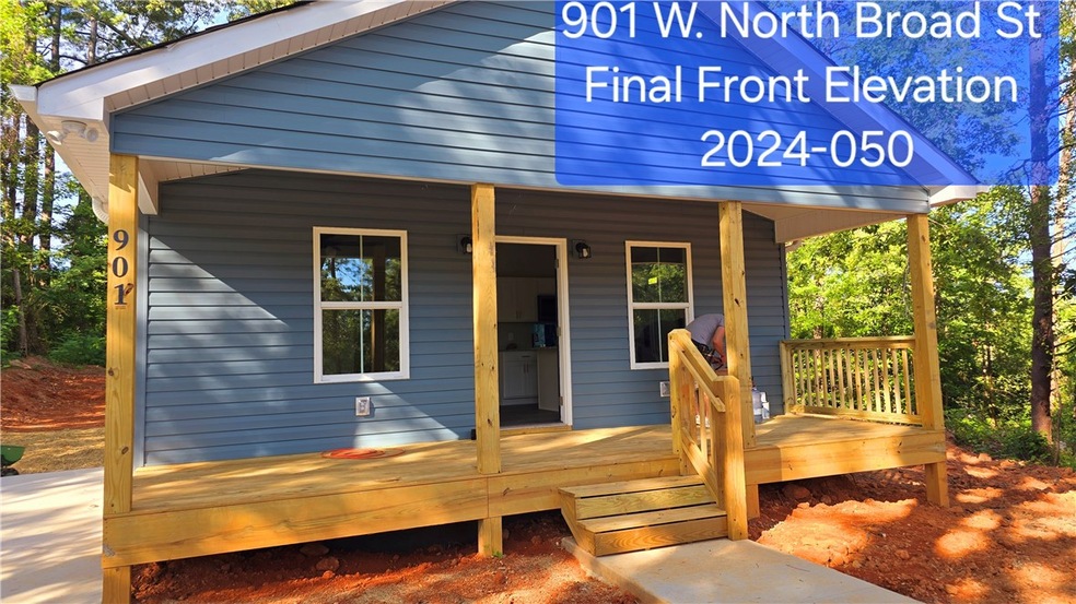 901 NW Broad St, Walhalla, SC 29691 - photo 1
