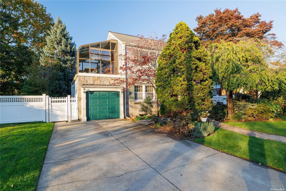 Sold $815,000 • Co-Listing Agent