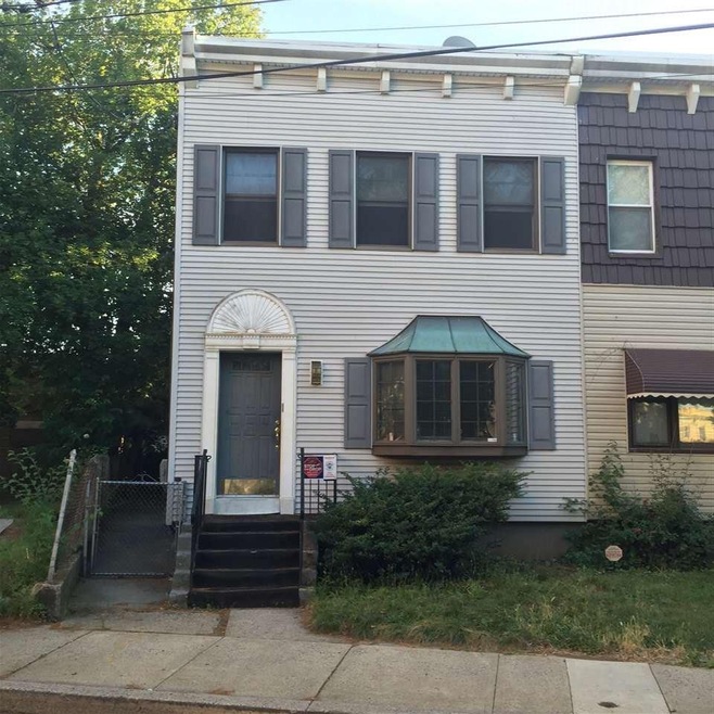 255 Lembeck Ave, Jersey City, NJ 07305 - photo 1