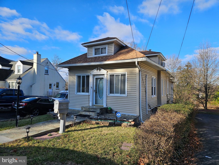 568 N Tyson Ave, Glenside, PA 19038 - photo 1