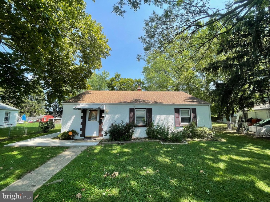 304 Howell Dr, New Castle, DE 19720 - photo 1