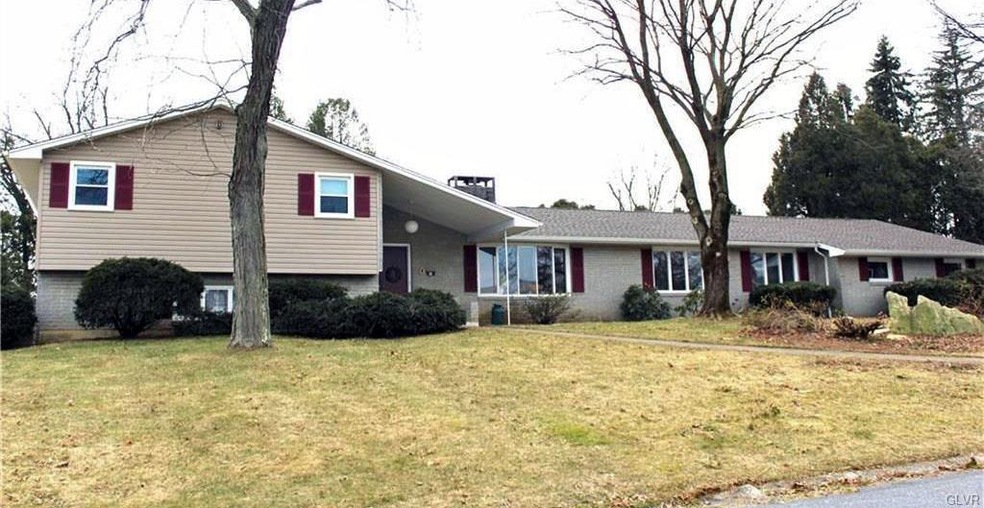 1467 Colgate Dr, Bethlehem, PA 18017 - photo 1