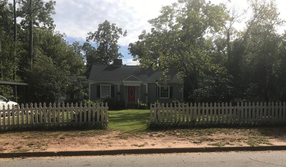 1208 6th Ave, Albany, GA 31707 - photo 1