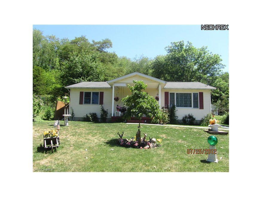 1309 Hillcrest Rd, Wellsville, OH 43968 - photo 1