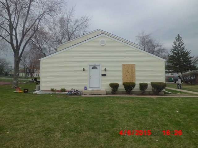 1151 Williamsburg Rd unit 1, Country Club Hills, IL 60478 - photo 1