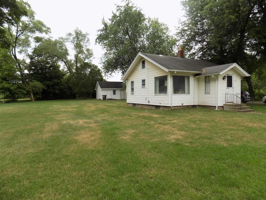 1229 Markle Ave, Elkhart, IN 46517 - photo 1