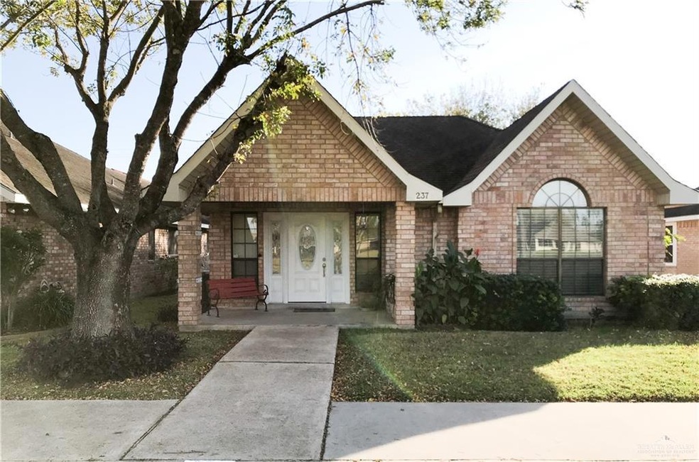 237 Karen Dr, Alamo, TX 78516 - photo 1