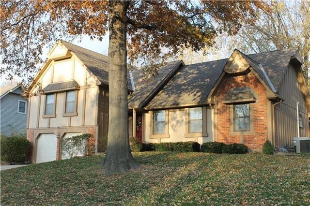 10237 Noland Rd, Lenexa, KS 66215 - photo 1