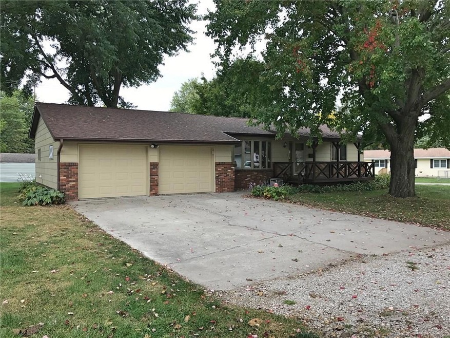 203 S Montgomery St, Colfax, IA 50054 - photo 1