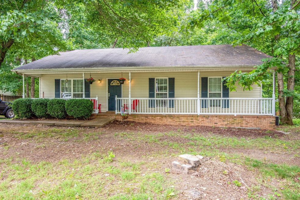 612.5 Dykeman Rd, Dickson, TN 37055 - photo 1