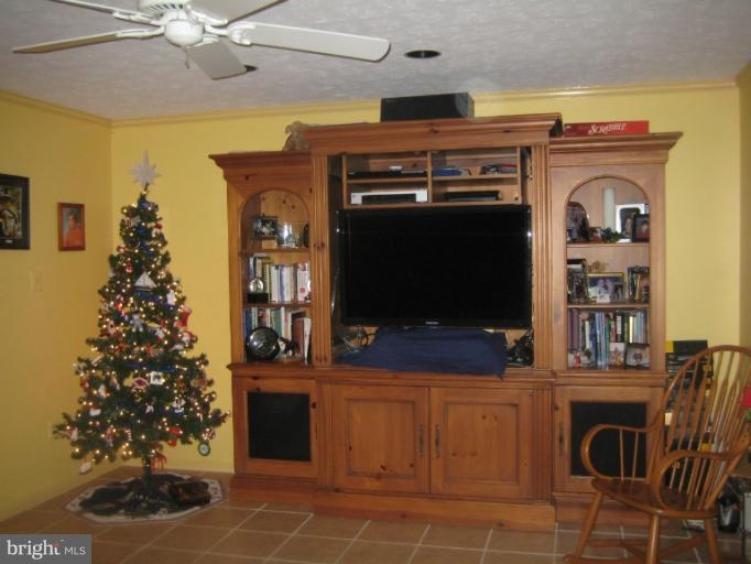 15809 Lautrec Ct, North Potomac, MD 20878 - photo 1