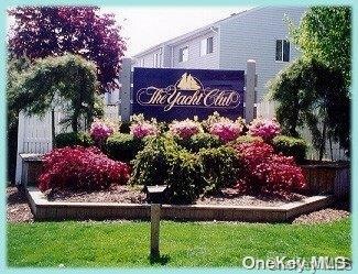 100 Baker Ct unit 82, Island Park, NY 11558 - photo 1