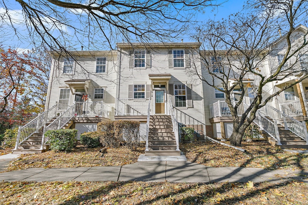 614 Littleton Trail unit 262, Elgin, IL 60120 - photo 1