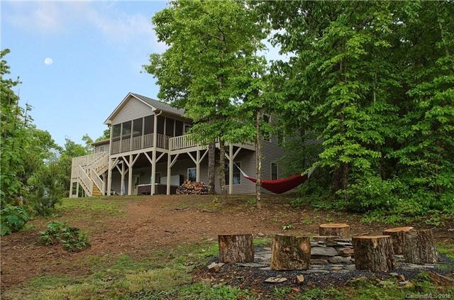 Peaceful Mountain Home!