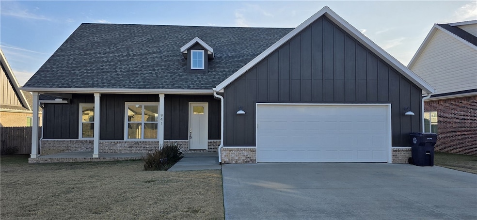 941 Petit Jean St, Prairie Grove, AR 72753 - photo 1