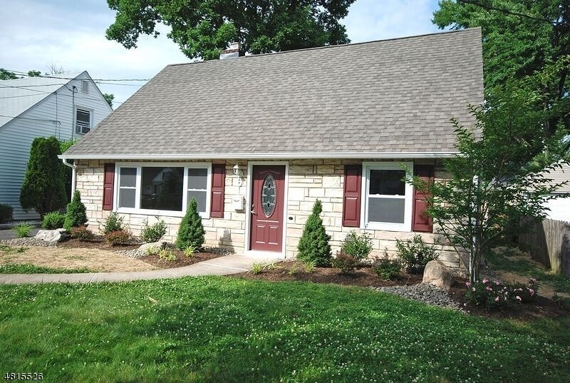 6 Tuttle St, Green Brook, NJ 08812 - photo 1