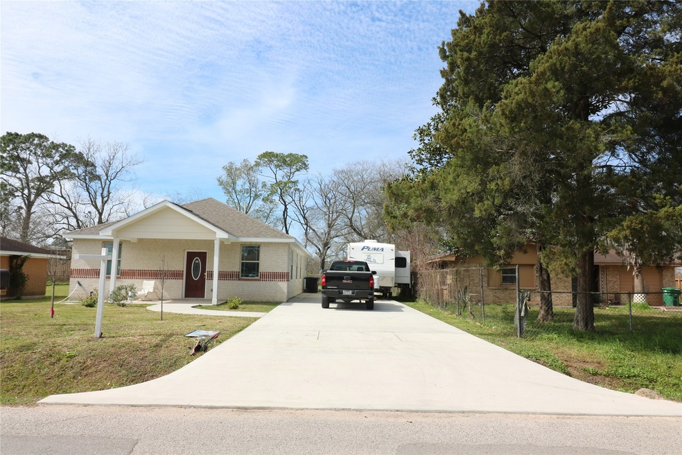 7819 Wileyvale Rd, Houston, TX 77016 - photo 1