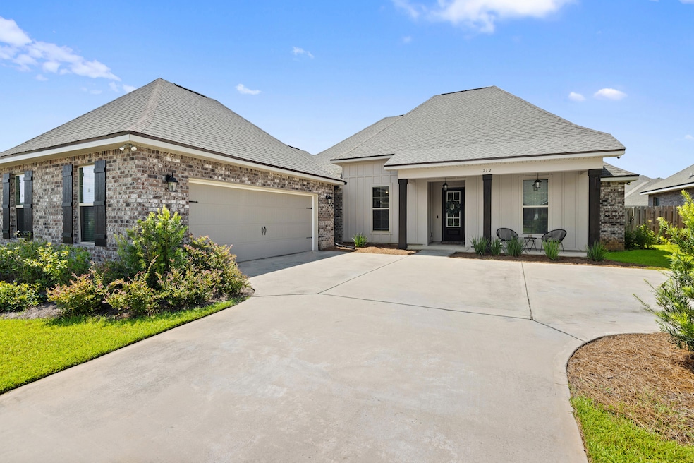 For Sale $587,000 • Co-Listing Agent