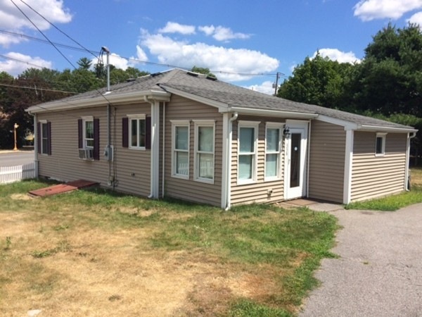 338 W Central St unit 338, Franklin, MA 02038 - photo 1