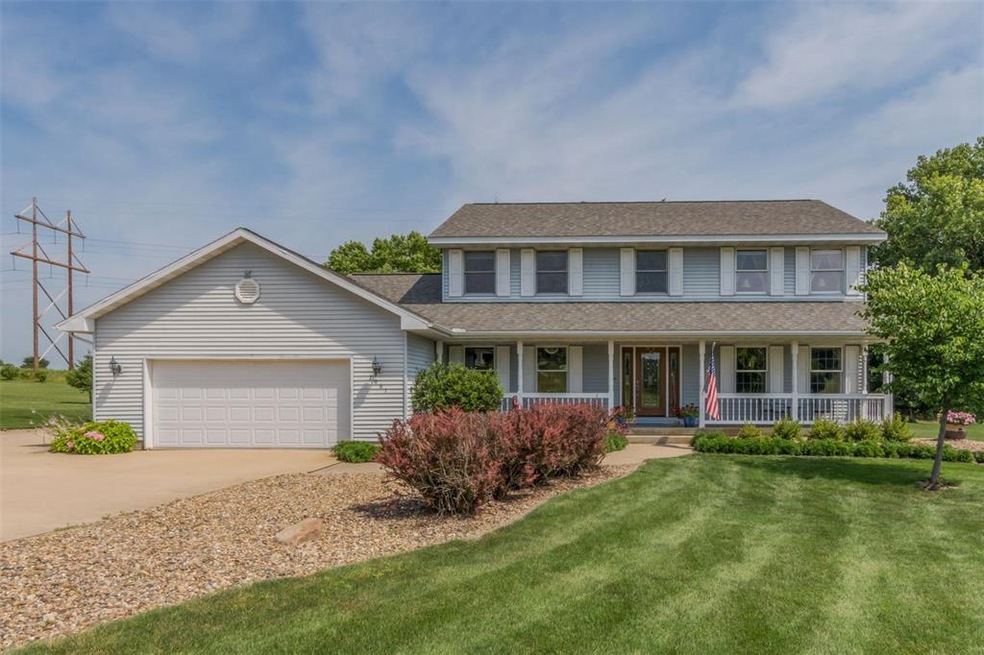 2961 S Park Ridge Rd, Marion, IA 52302 - photo 1