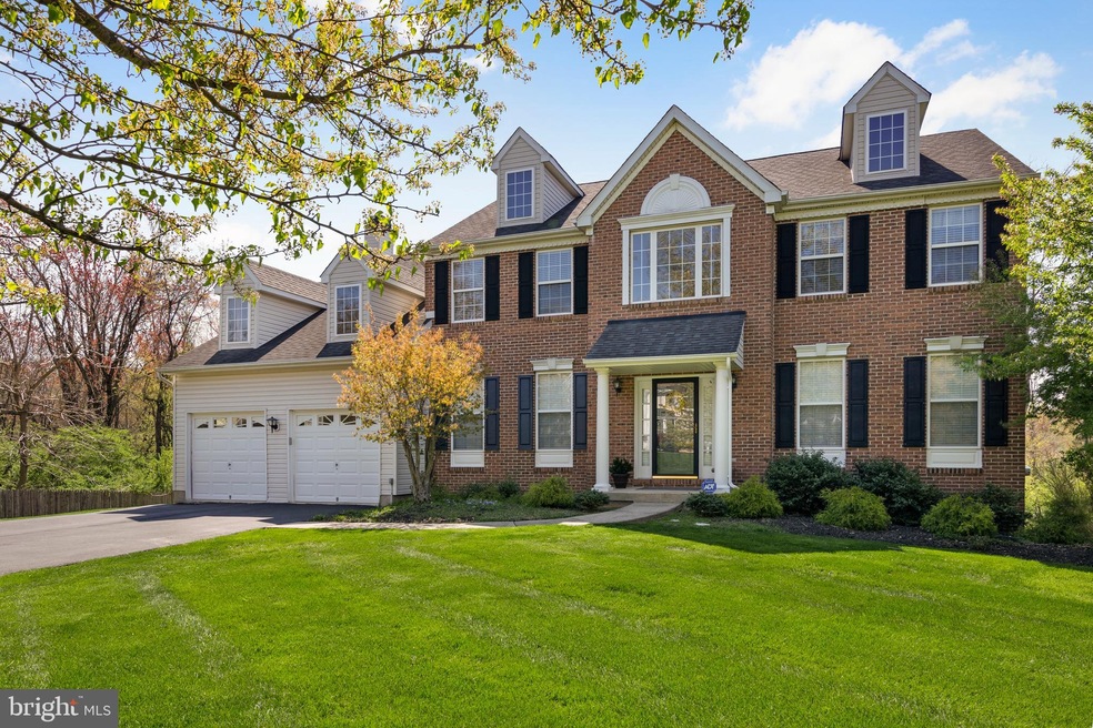 426 Forest Ln, North Wales, PA 19454 - photo 1