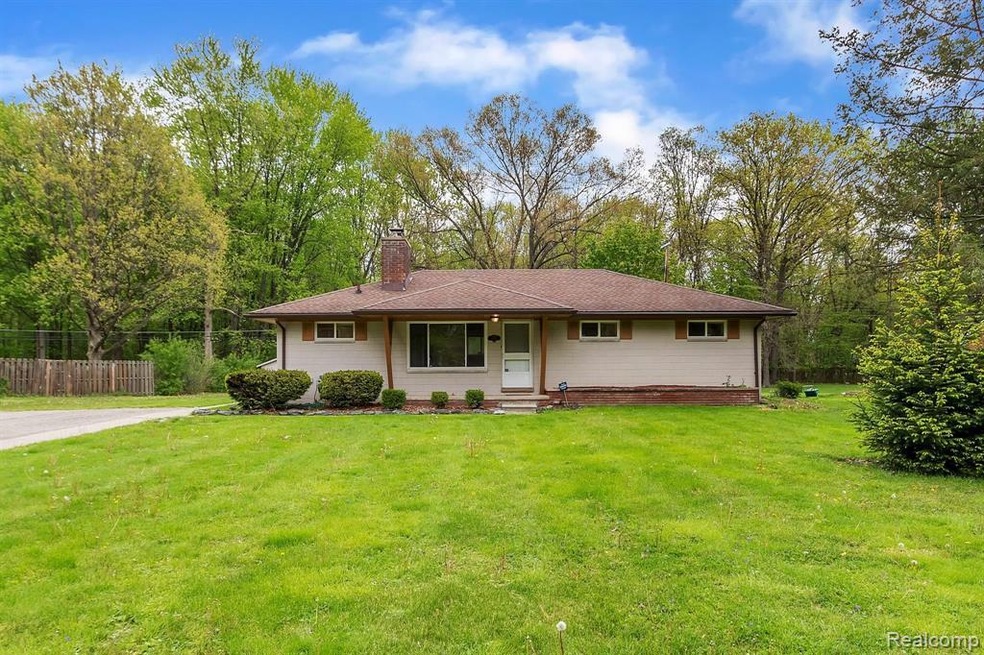 Negaunee St-Windowstill Real Estate Photography-3 (1).jpeg