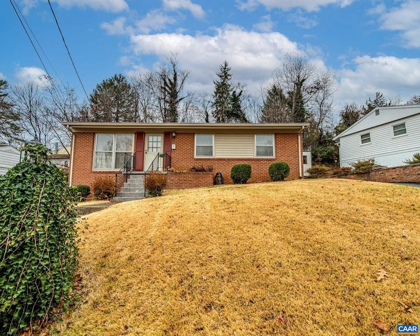 1211 Holmes Ave, Charlottesville, VA 22901 - photo 1