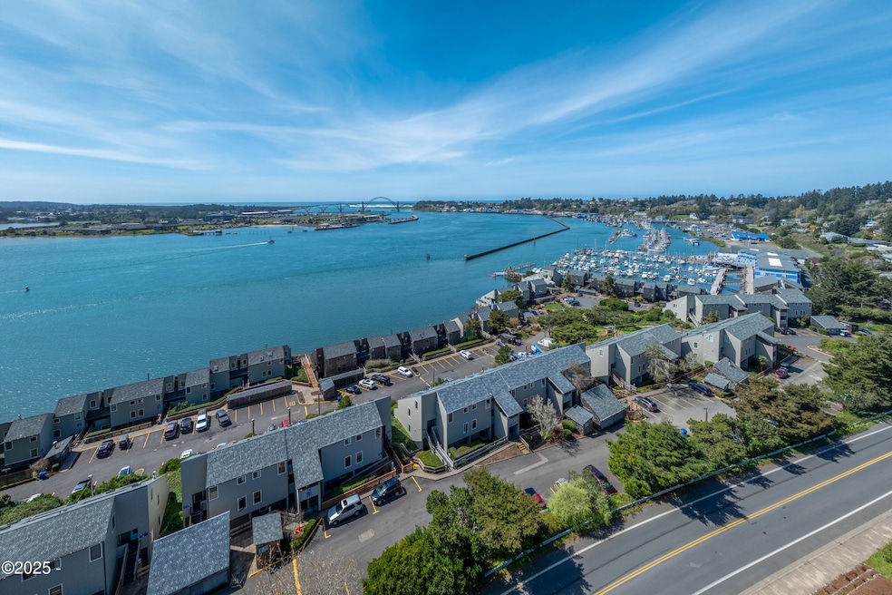 1000 SE Bay Blvd unit 129 (F-1), Newport, OR 97365 - photo 1