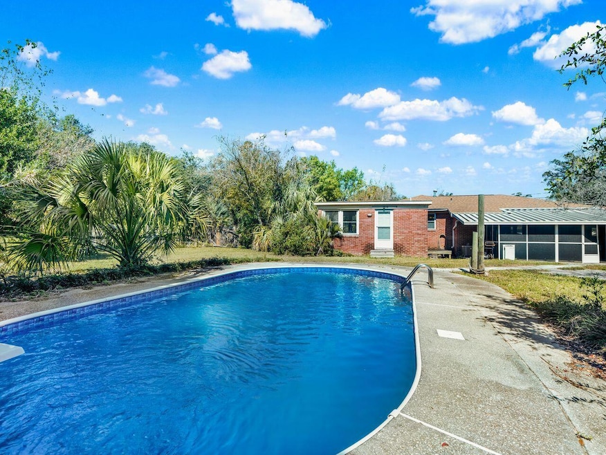 307 Lakewood Rd, Pensacola, FL 32507 - photo 1