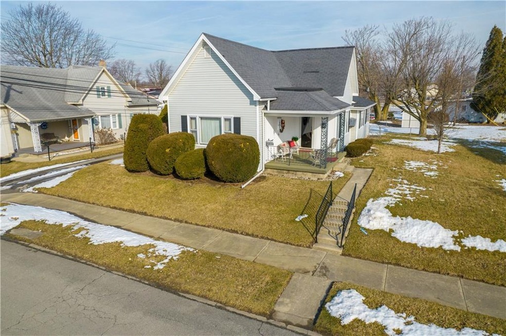 1520 N E St, Elwood, IN 46036 - photo 1