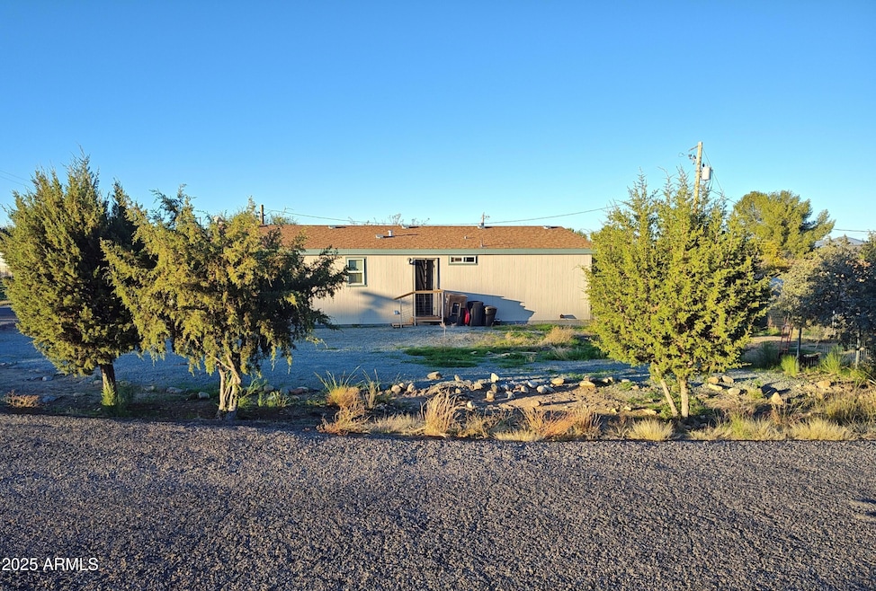 16125 S Apache Dr, Mayer, AZ 86333 - photo 1