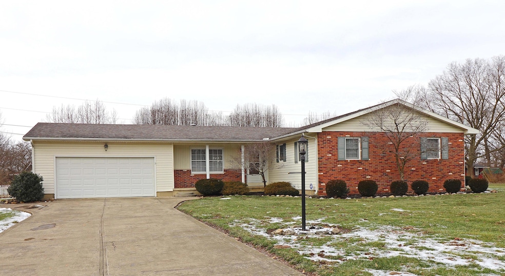 1615 Winding Rd, Circleville, OH 43113 - photo 1