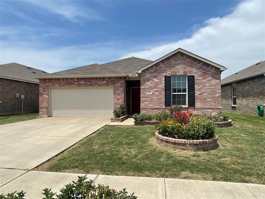 7753 Berrenda Dr, Fort Worth, TX 76131 - photo 1