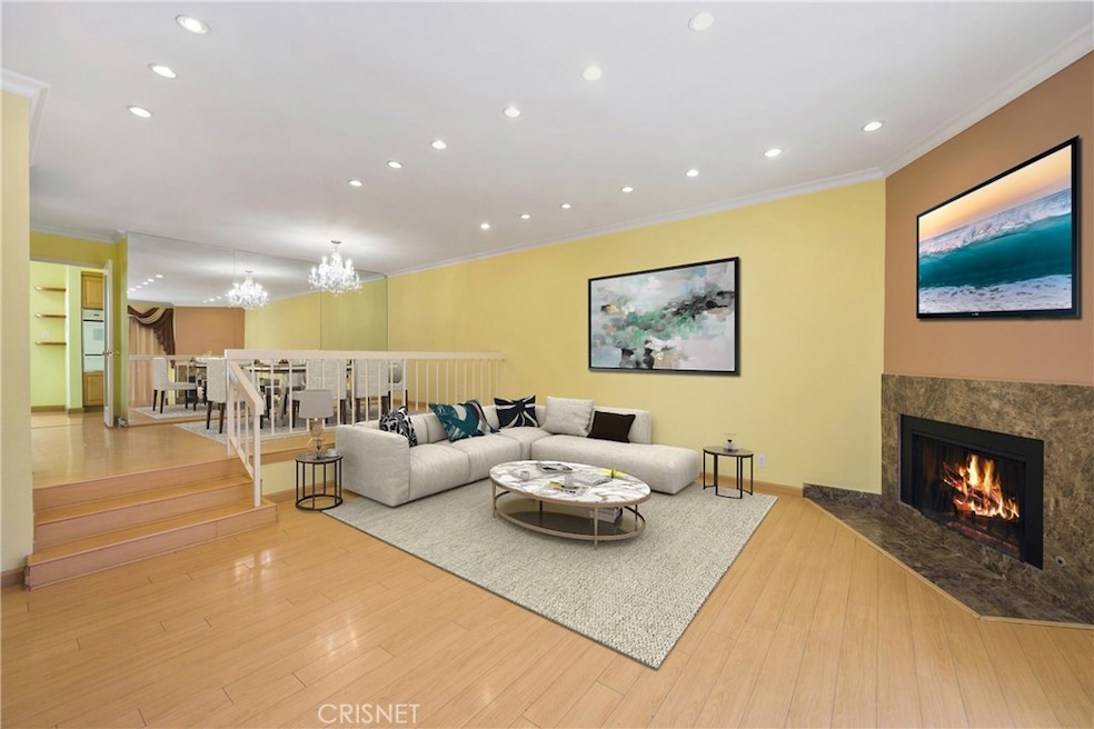 5757 Owensmouth Ave unit 8, Woodland Hills, CA 91367 - photo 1