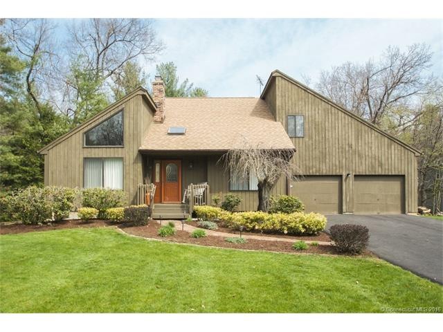 WELCOME HOME TO 14 FAWNBROOK IN SIMSBURY!