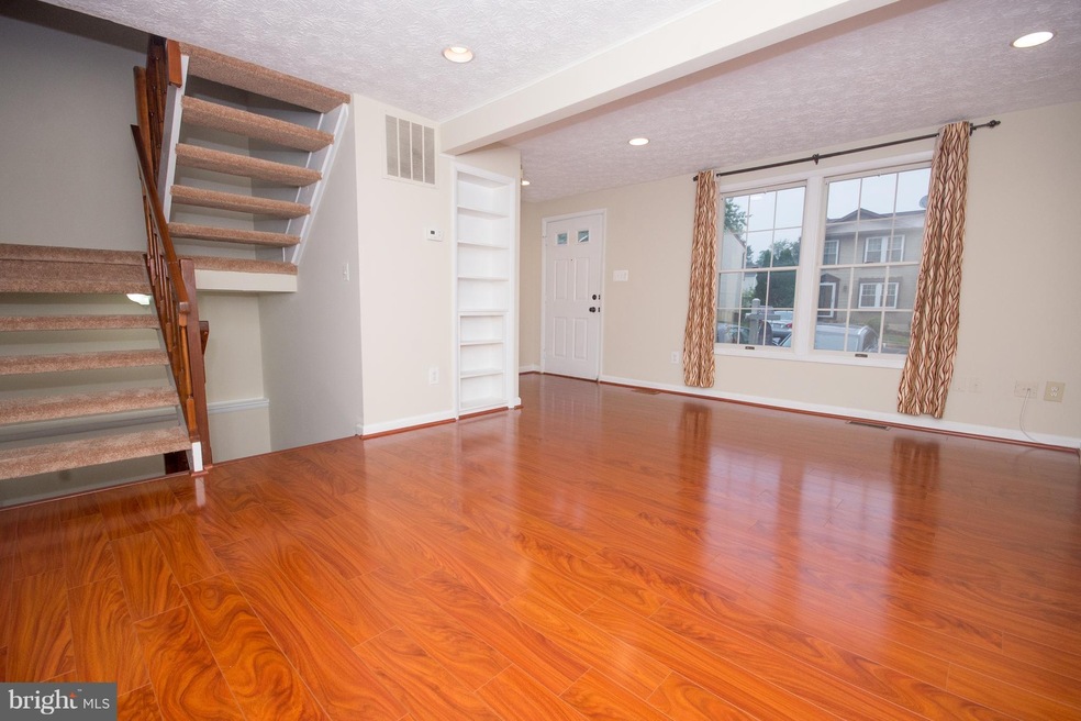 8001 Tyson Oaks Cir, Vienna, VA 22182 - photo 1