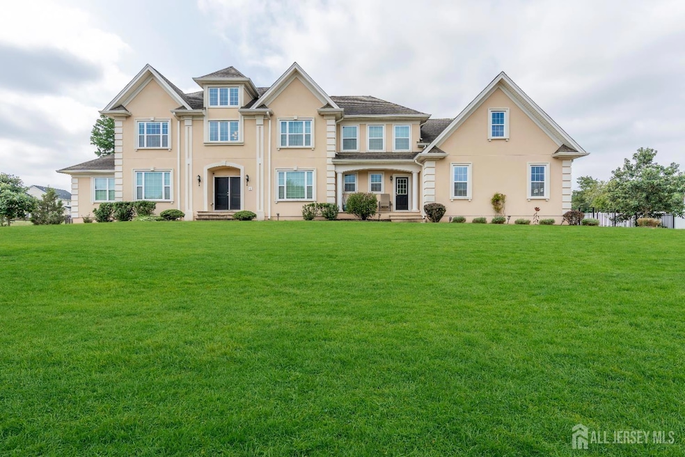 Sold $1,370,000 • Co-Listing Agent