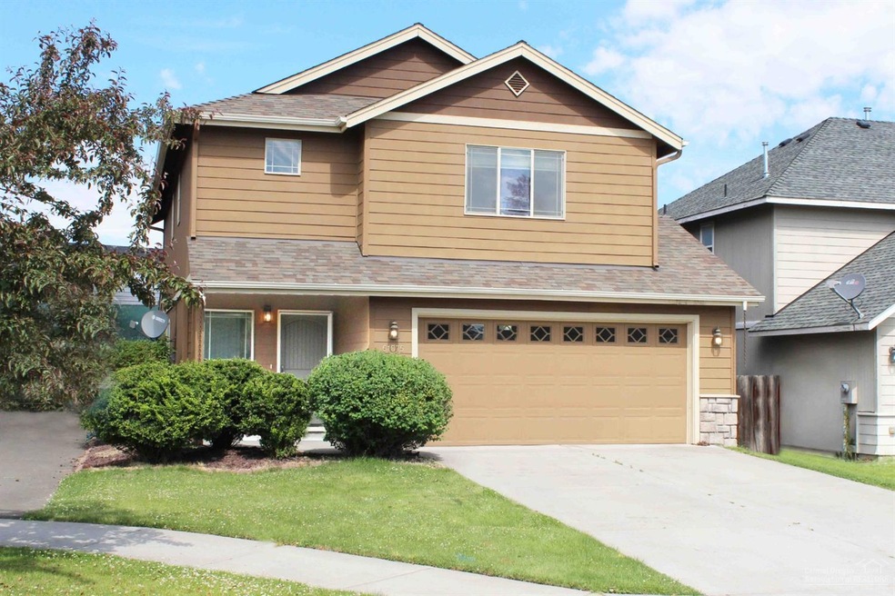 61075 Borden Dr, Bend, OR 97702 - photo 1