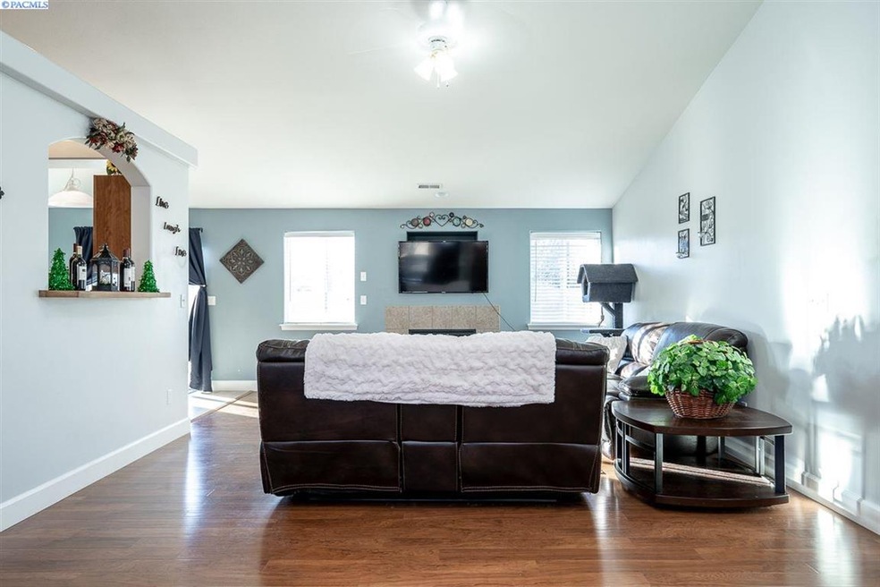 Sold $318,000 • Co-Listing Agent