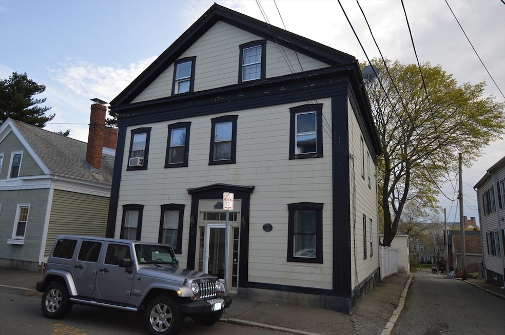 29 Northey St unit 2, Salem, MA 01970 - photo 1